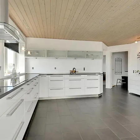 Bibbi - 20m To The Fjord By Interhome Feriehus