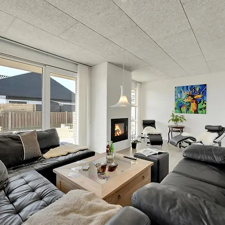 Bibbi - 20m To The Fjord By Interhome *