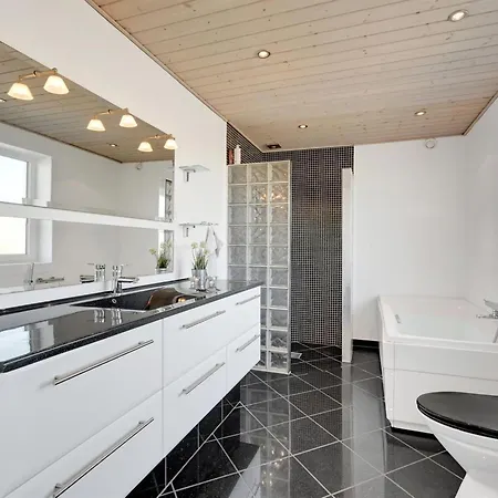 Bibbi - 20m To The Fjord By Interhome بيت للعطل *